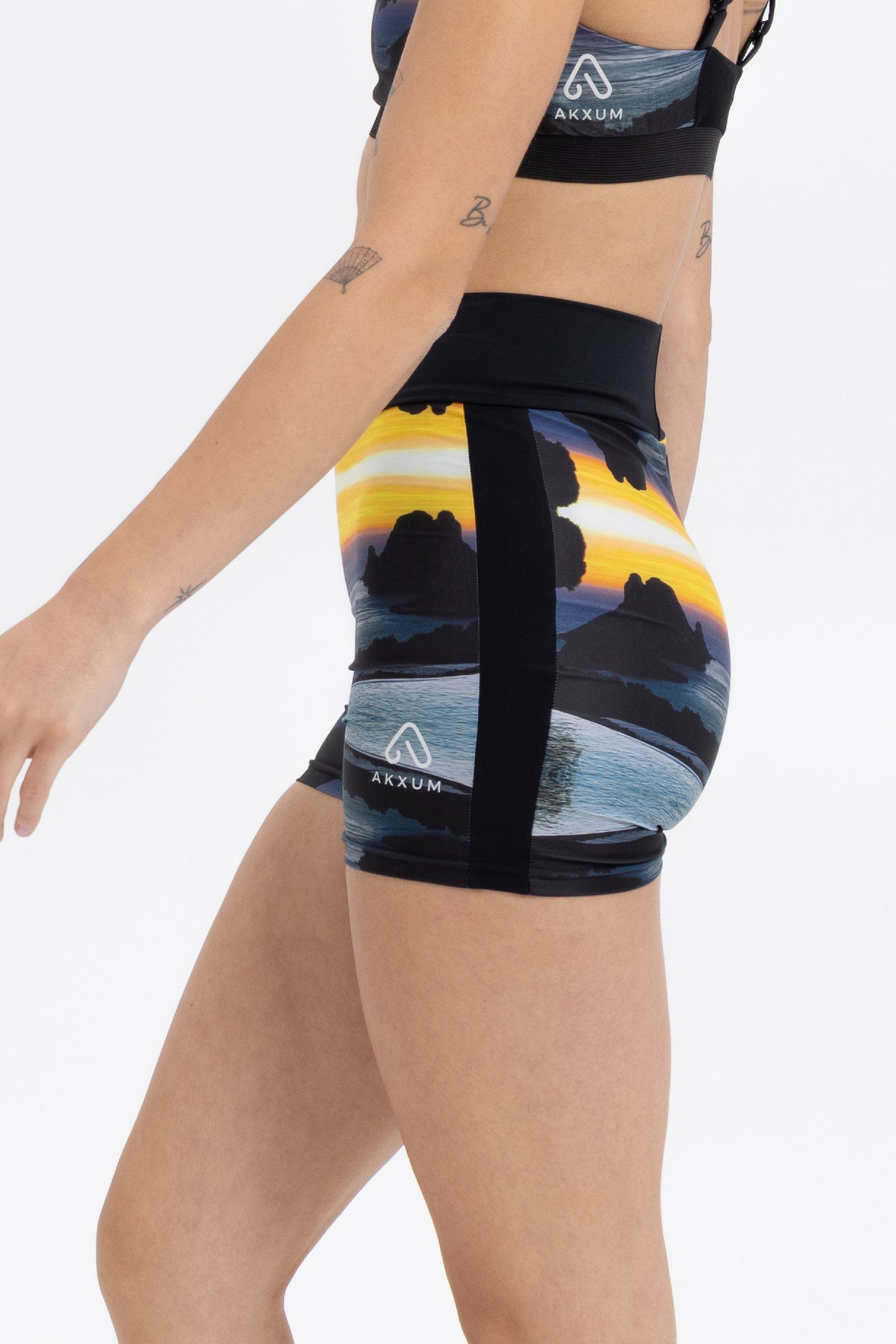 Es vedrá Mini Shorts Women